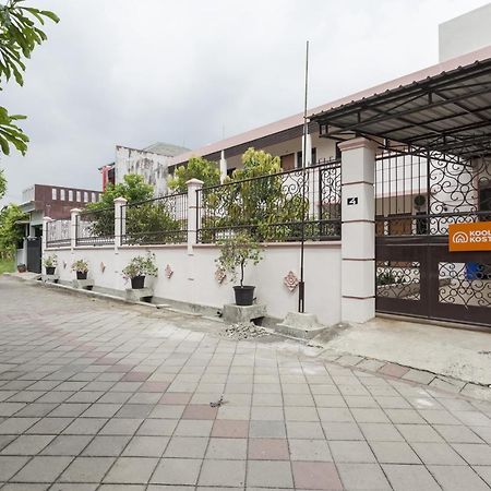 Hotel KoolKost Syariah near UPN Veteran Medokanayu Exterior foto